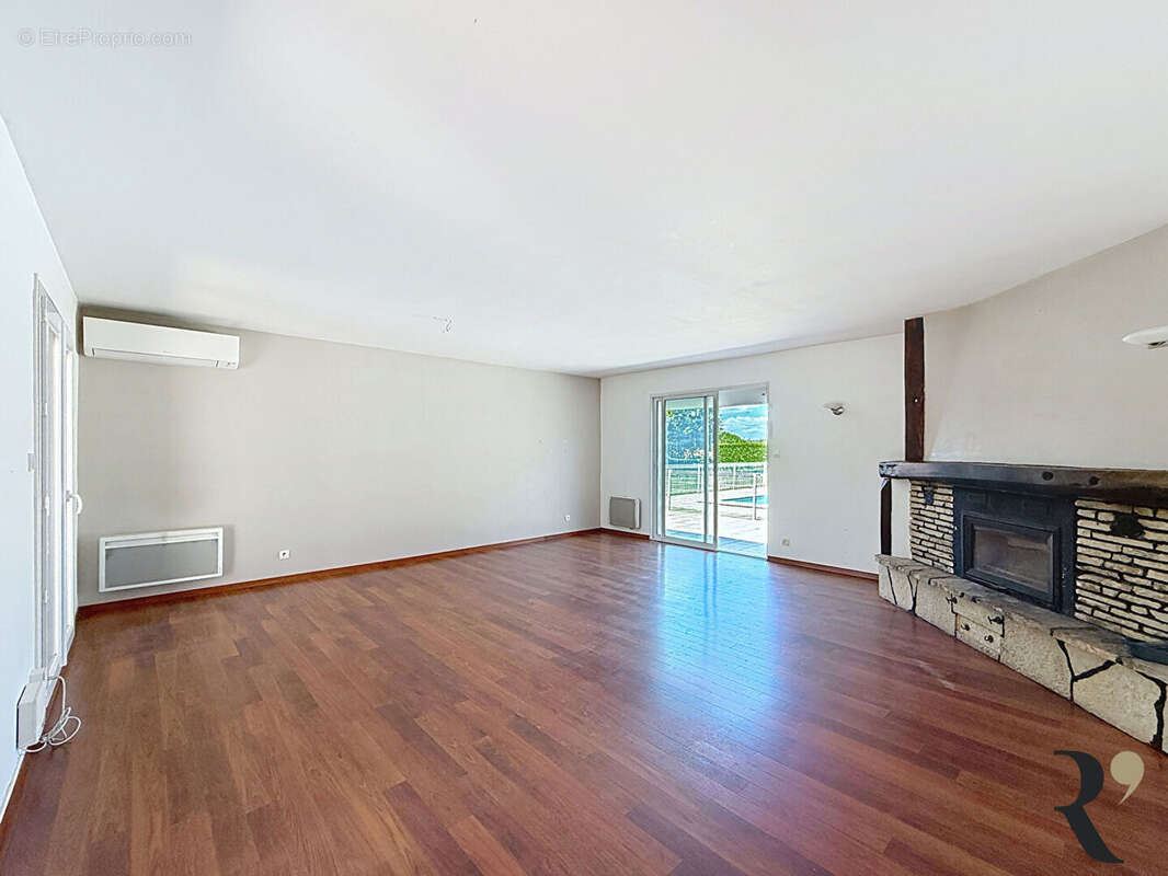 Maison à SAINT-ORENS-DE-GAMEVILLE