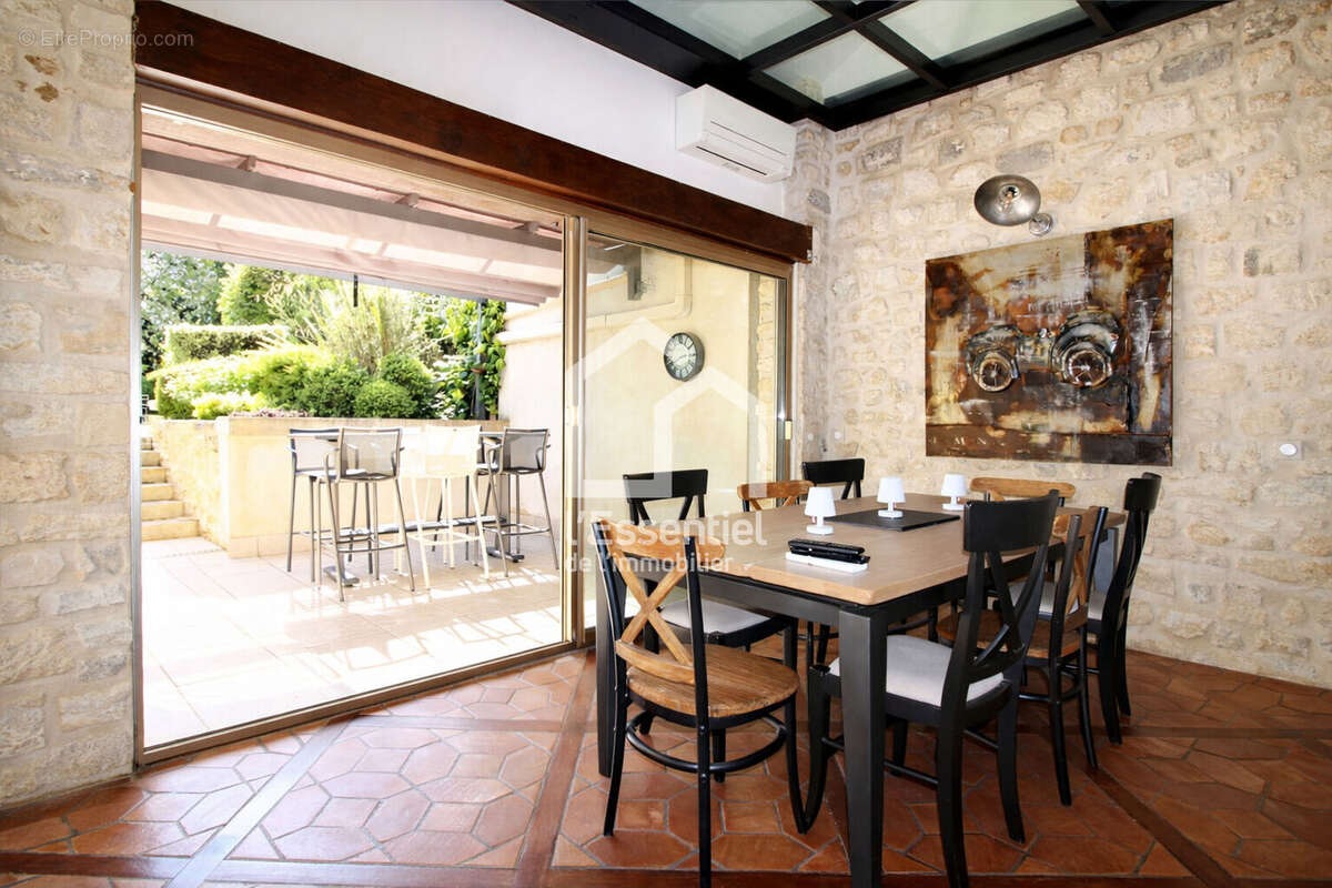 Maison à VERNEUIL-SUR-SEINE