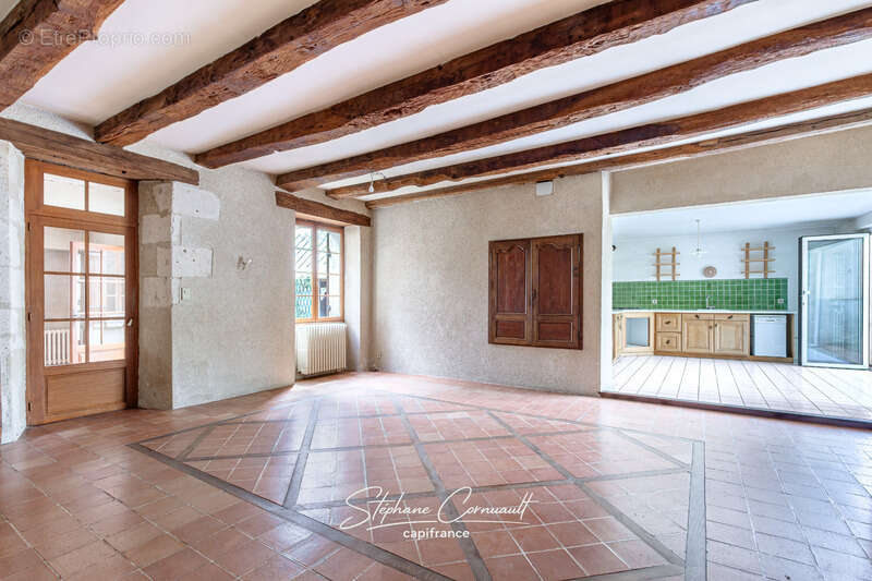 Maison à NEUVIC