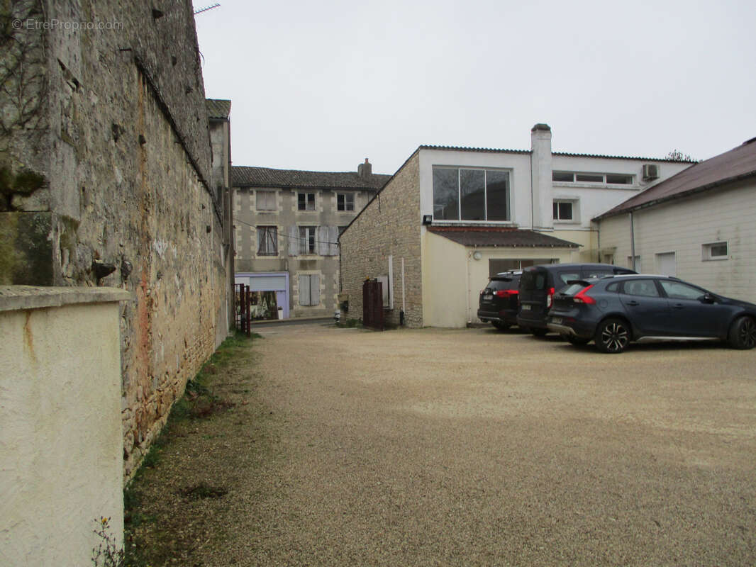 Appartement à CEAUX-EN-COUHE
