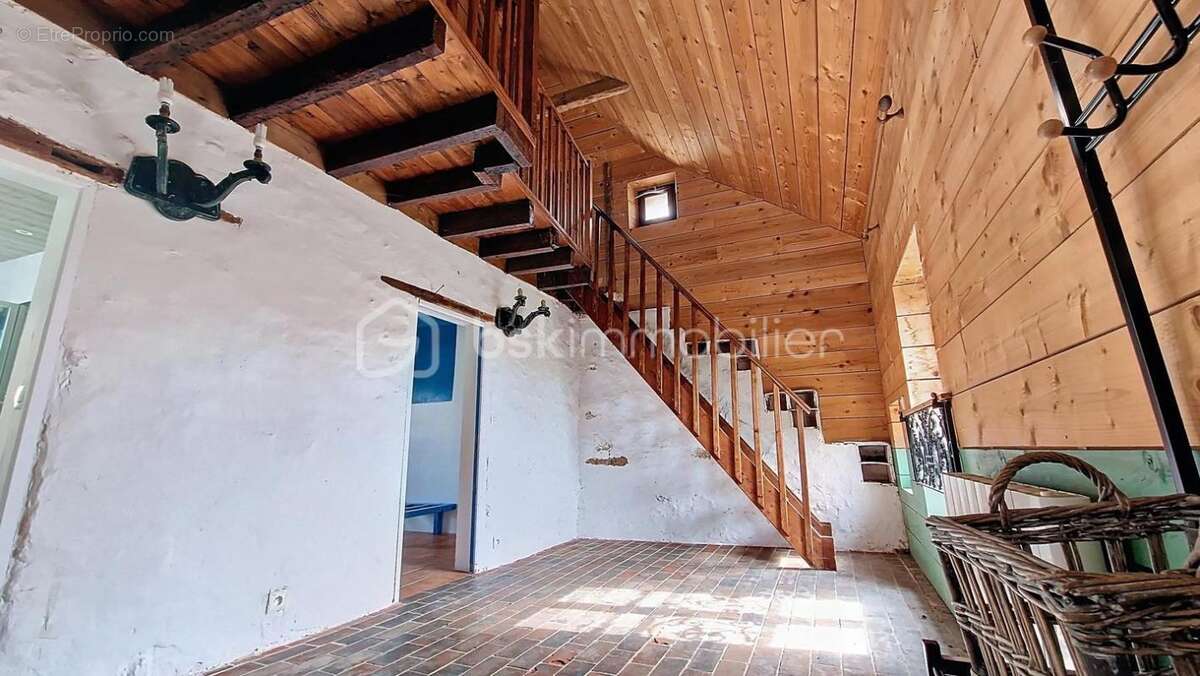 Maison à MONTMIRAIL