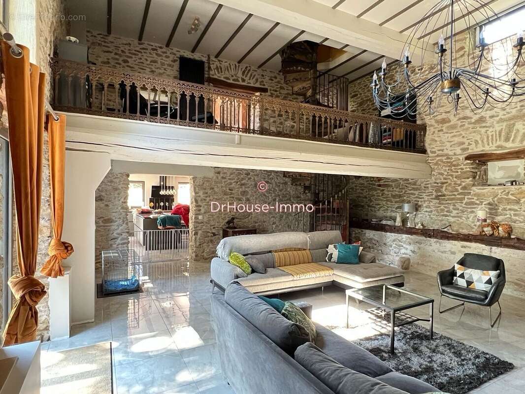 Maison à SAINT-DENIS