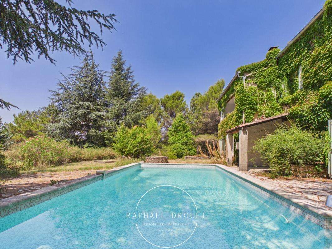 Au cœur de la campagne du luberon – propriete de 208 m2 avec piscine sur 5600 m2 de terrain - photo 26