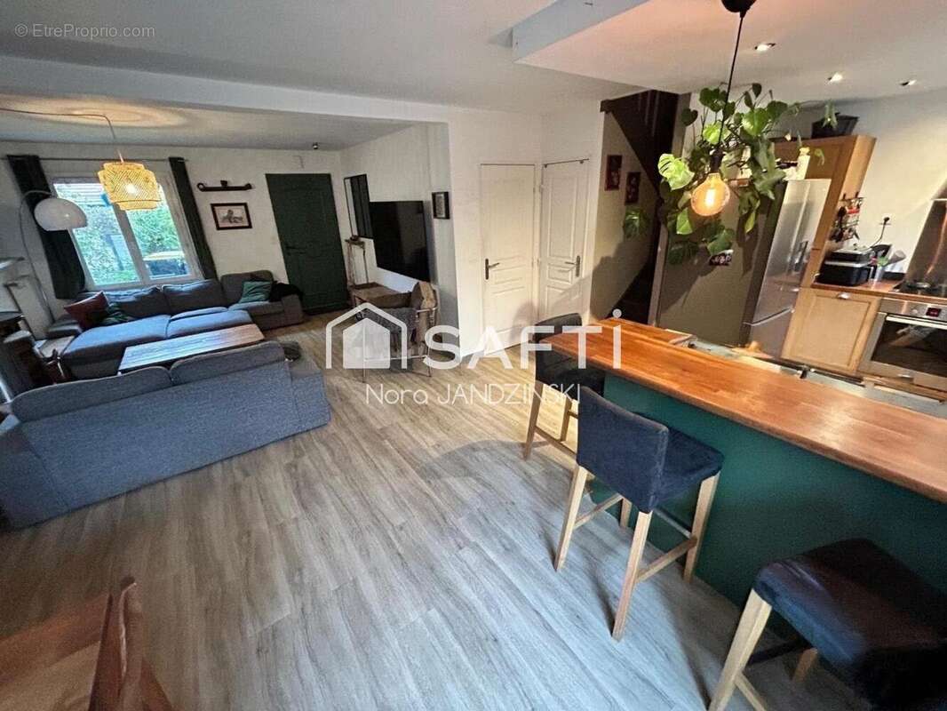 Photo 5 - Maison à SAINT-LEGER-DU-BOURG-DENIS