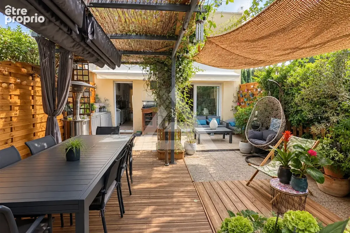 Appartement à ROQUEBRUNE-CAP-MARTIN