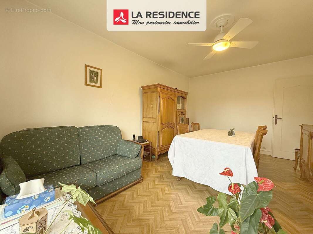 Appartement à VELIZY-VILLACOUBLAY