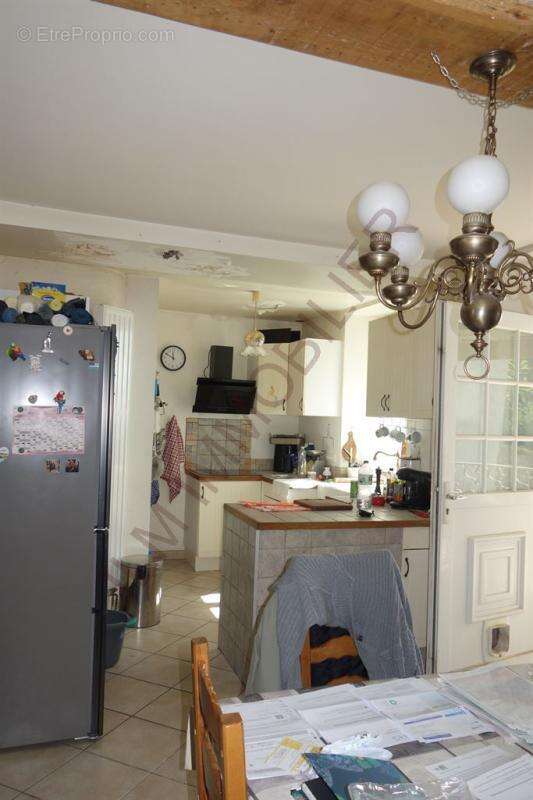 Saint-Florentin – Agréable propriété avec maison principale, maison d'amis et vaste jardin de plus de 1 000 m² - photo 8