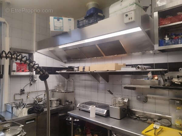 Commerce à MAISONS-LAFFITTE