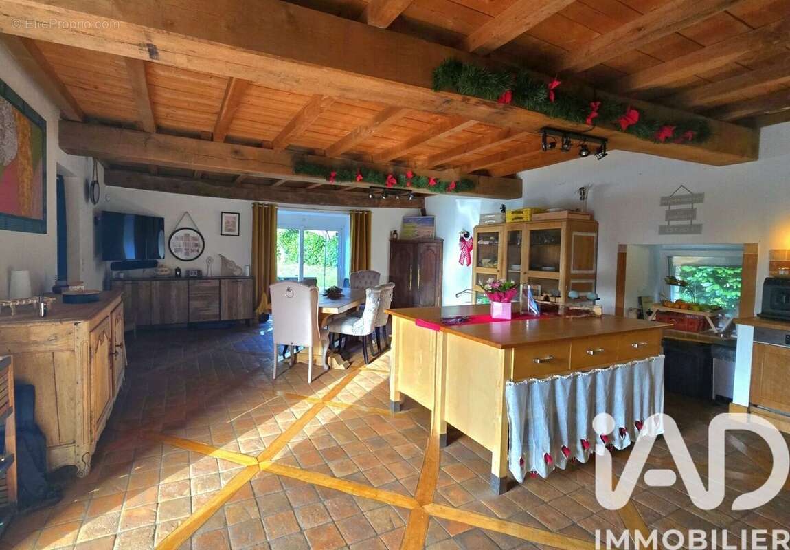 Photo 3 - Maison à CAMPENEAC