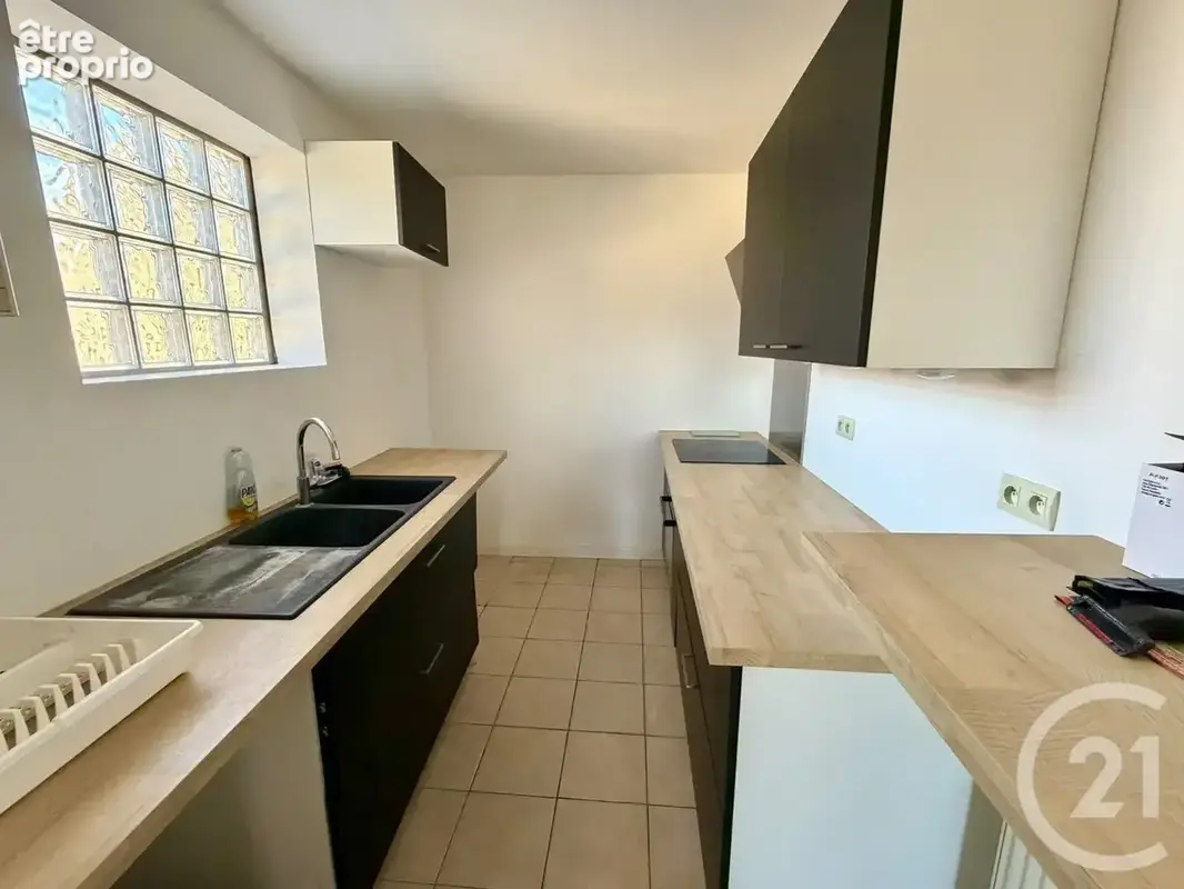 Appartement 3 pièces 76 m² à vendre à Crepy-En-Valois (60800) - photo 2