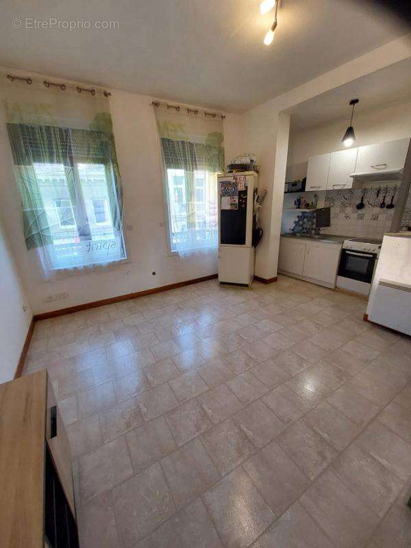 Caudry centre : immeuble mixte  – local 45m² + duplex  65m² - photo 8