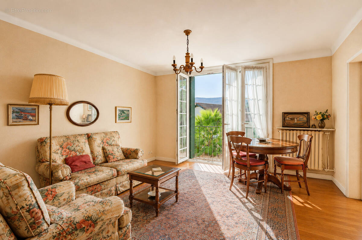 Appartement à URRUGNE