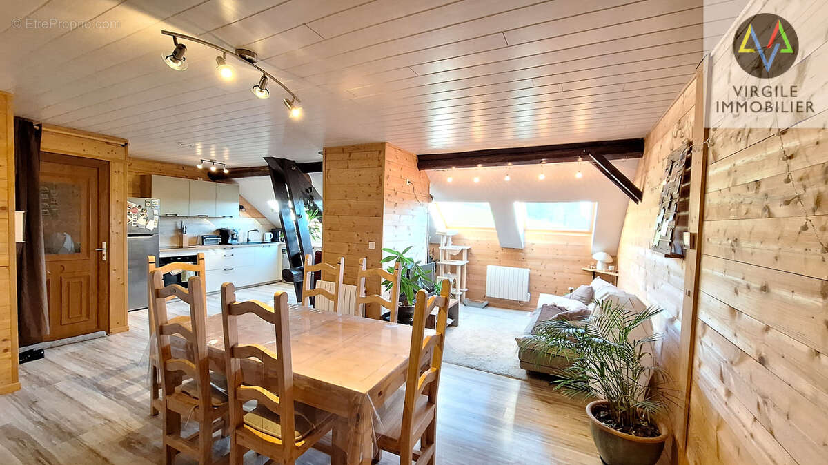 Appartement à REMORAY-BOUJEONS