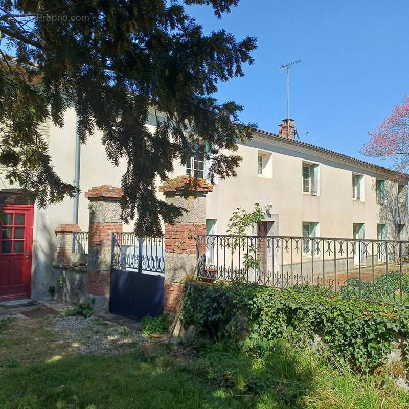 Maison à CALIGNAC