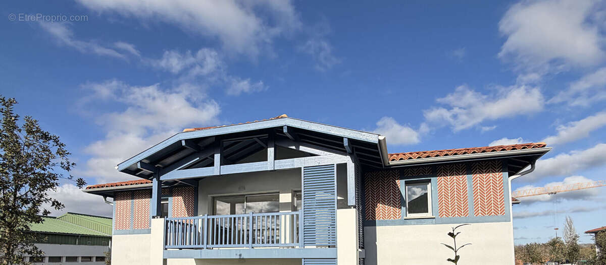 Appartement à TOSSE