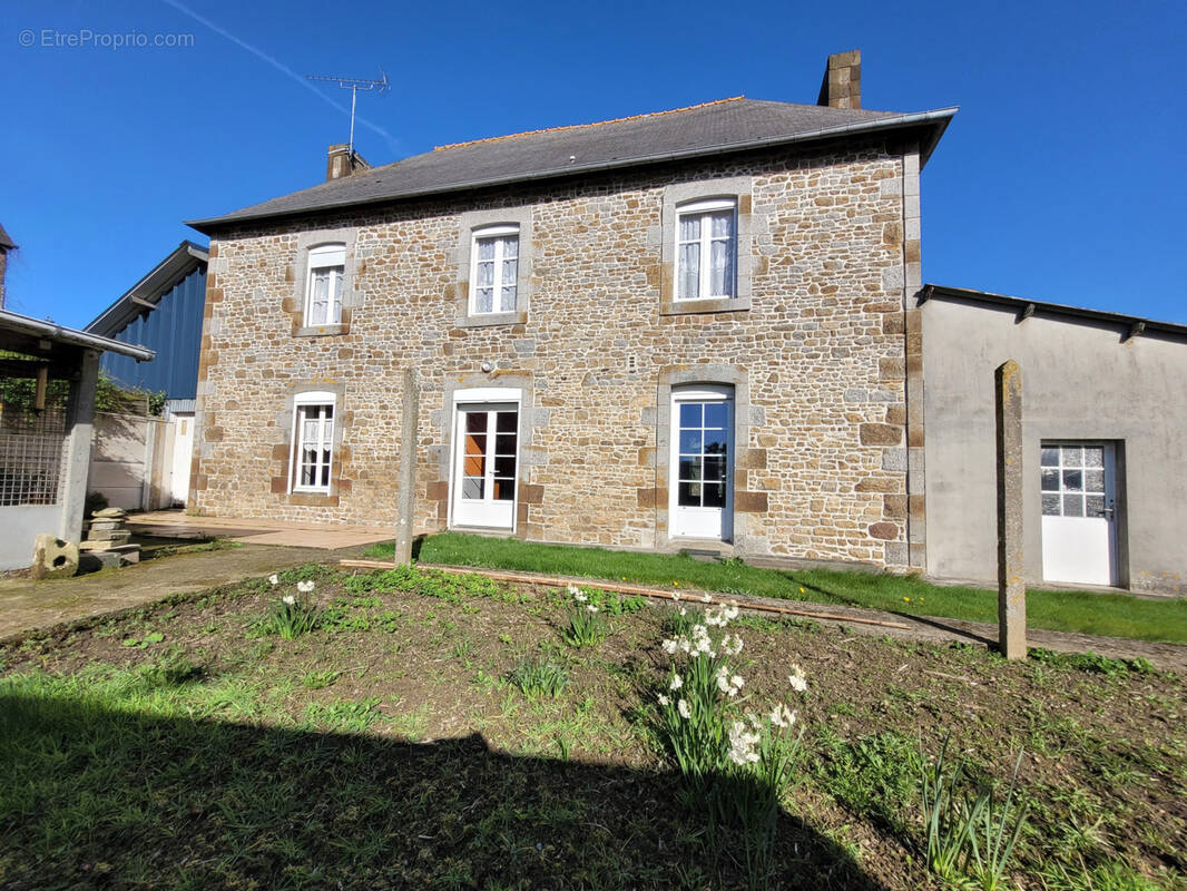 Maison à CUGUEN