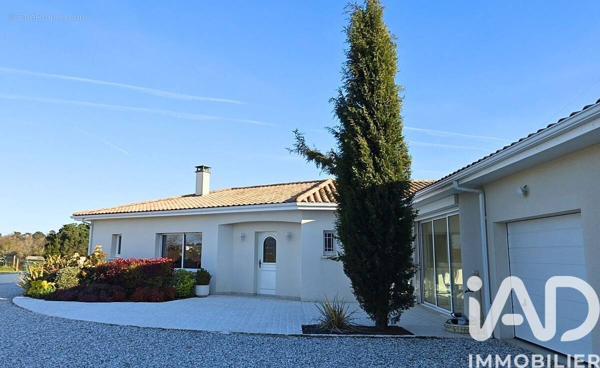 Photo 1 - Maison à CERCOUX
