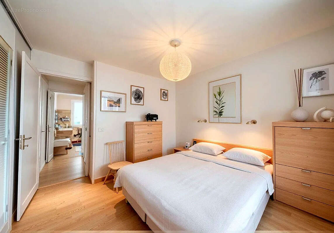 Maison à OZOIR-LA-FERRIERE