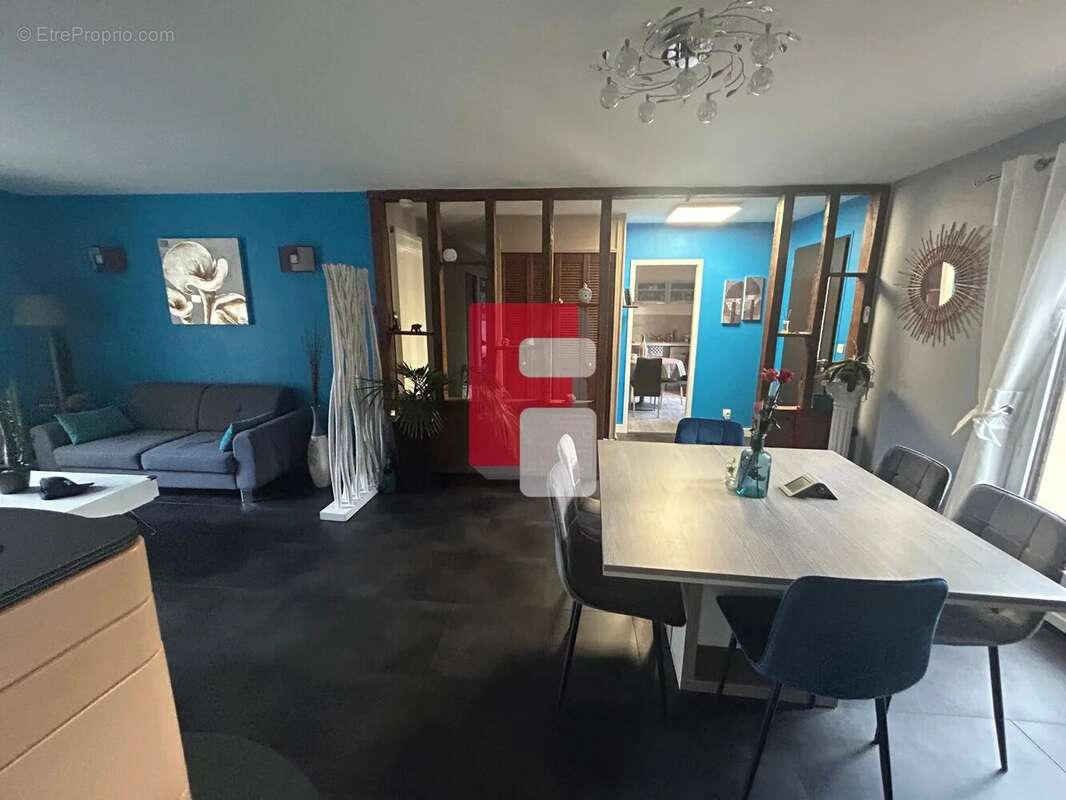 Maison à COURTERANGES