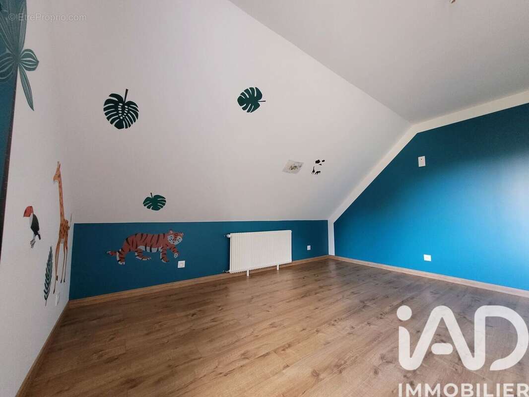 Maison 182 m² à Mons-Boubert  - photo 4