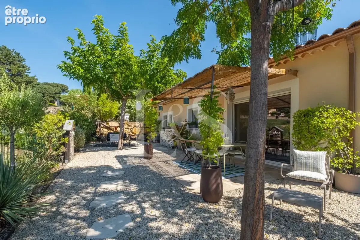 Villa de plain pied avec piscine et adorable jardin sur les hauteurs de Bedoin - photo 3