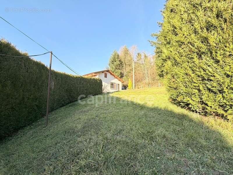 Maison à LA TUILIERE