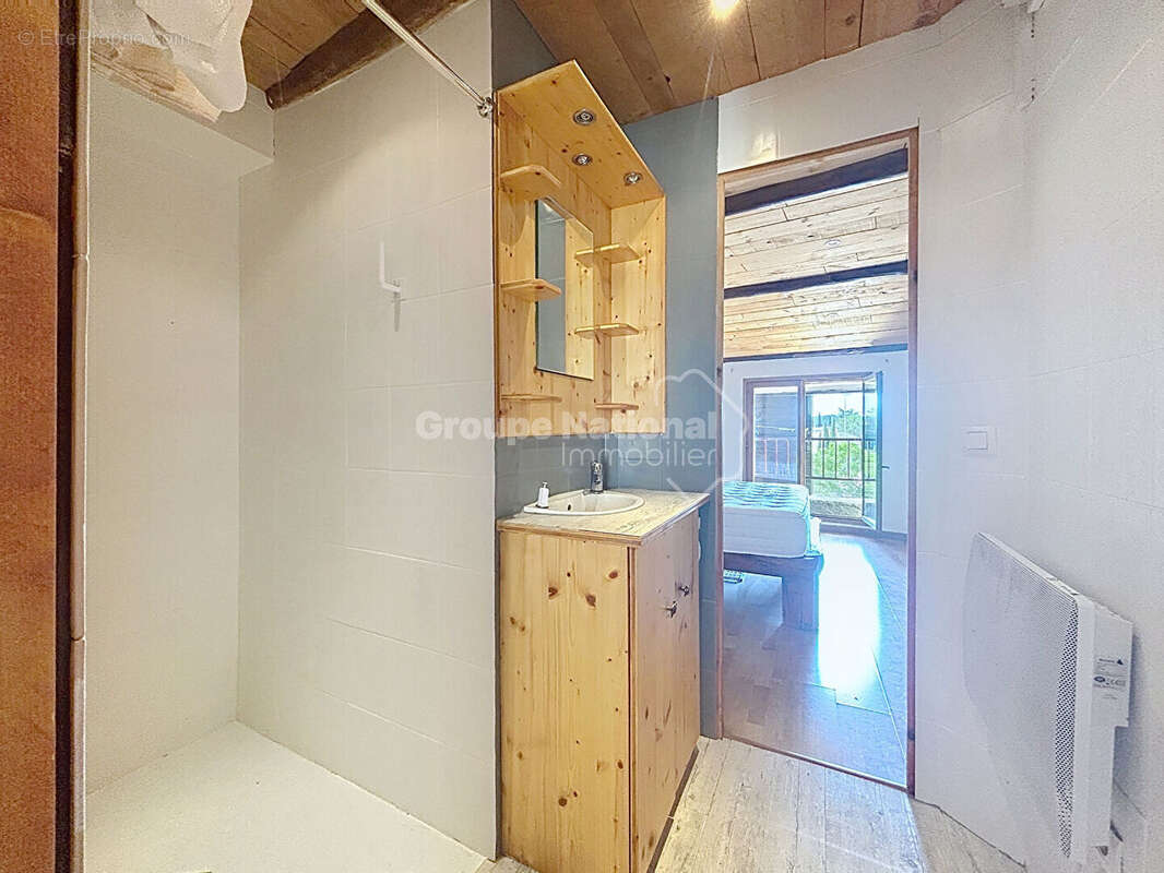 Maison de village Lauris  4 chambres - photo 9