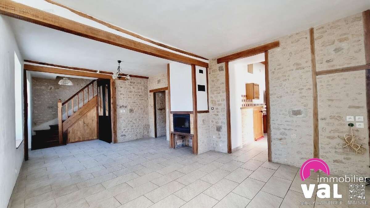 Maison à MILLY-LA-FORET