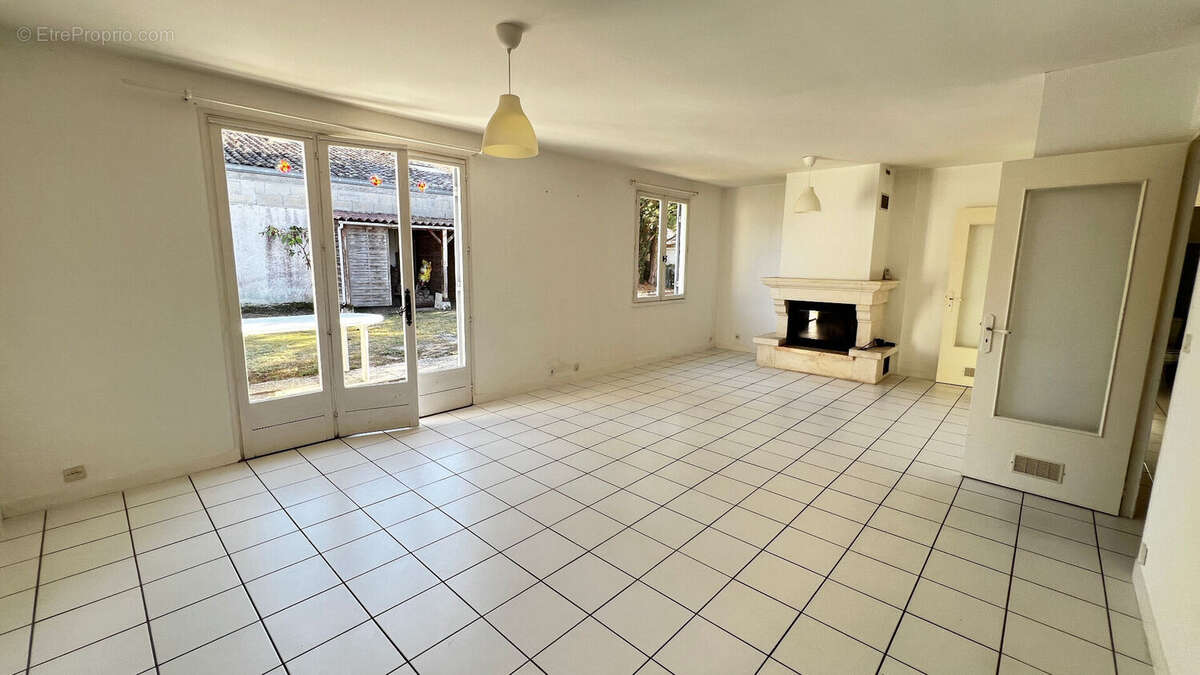 Maison à LA TREMBLADE