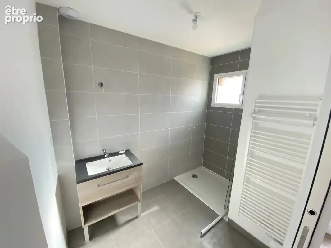 400 m de l'eau - Maison neuve achevée 126 m² habitables 2 suites - garage - jardin clos - photo 9