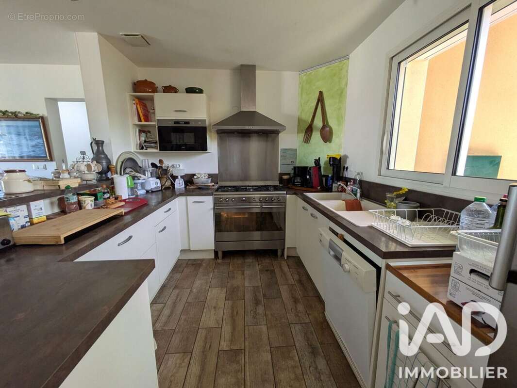 Maison 100 m² à Nieul-Les-Saintes  - photo 9