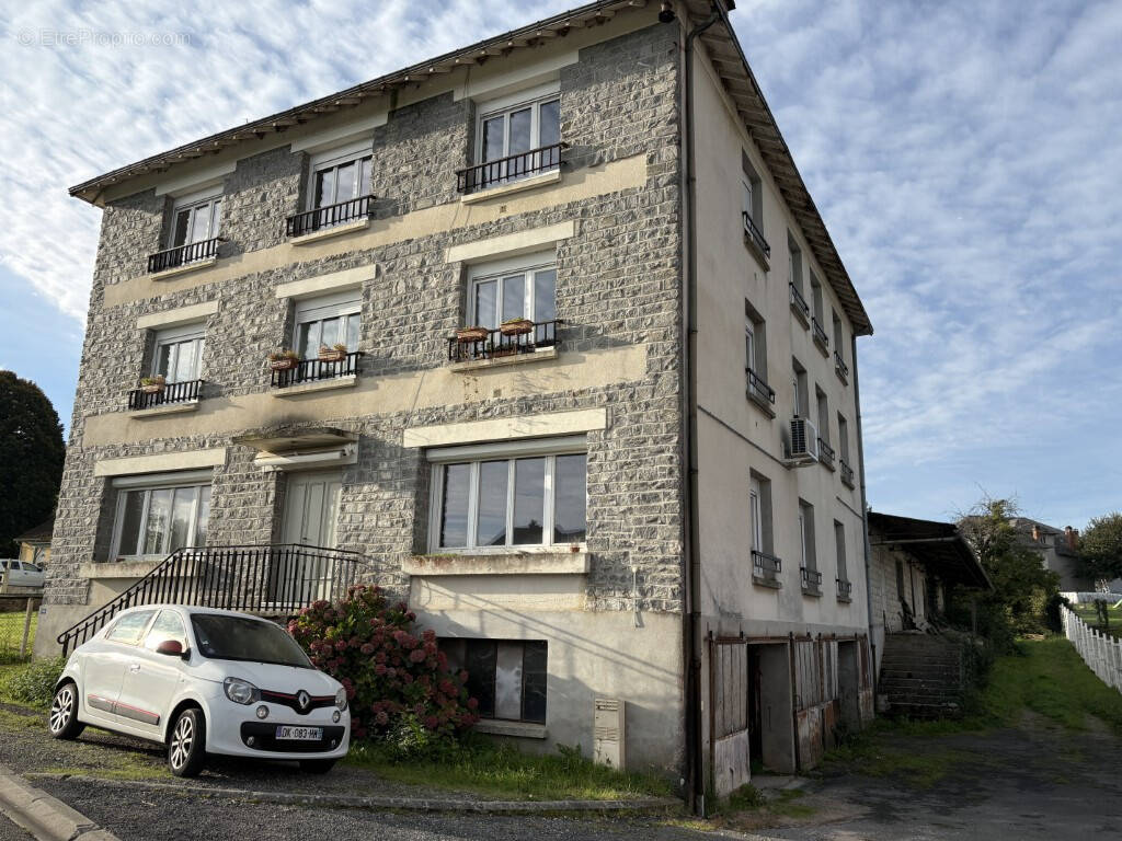 Appartement à LUBERSAC