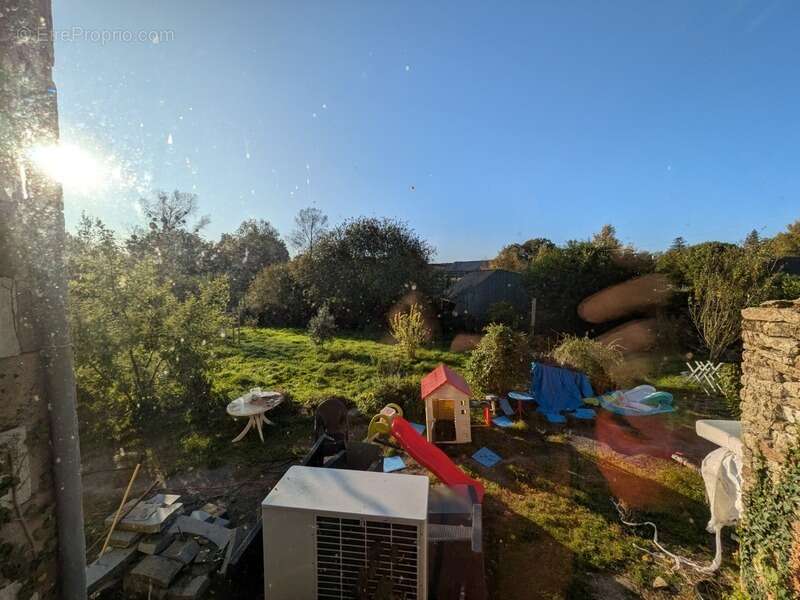 Maison à SAINT-CARADEC-TREGOMEL