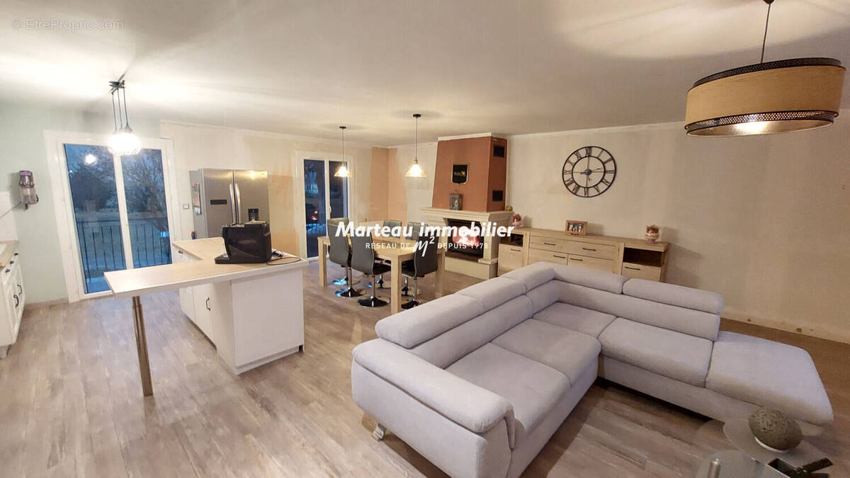 Maison à PONTVALLAIN