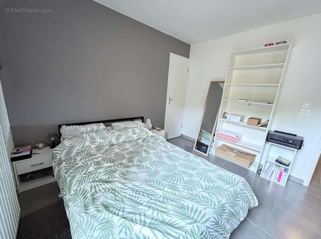 Appartement à MEYZIEU