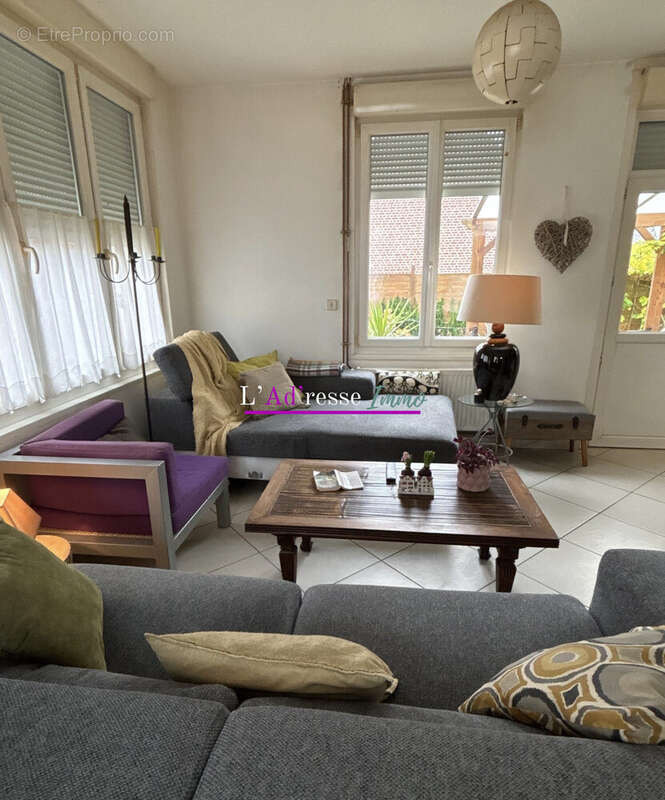 Maison à CROISILLES