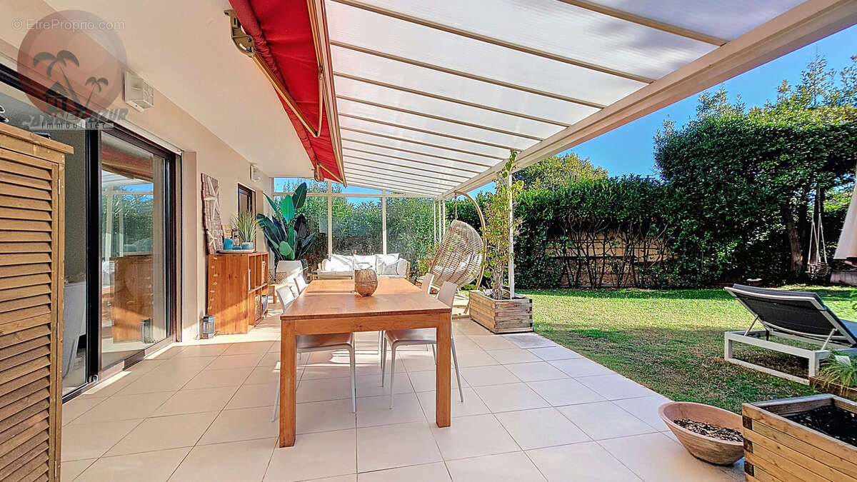 Appartement à LE CANNET