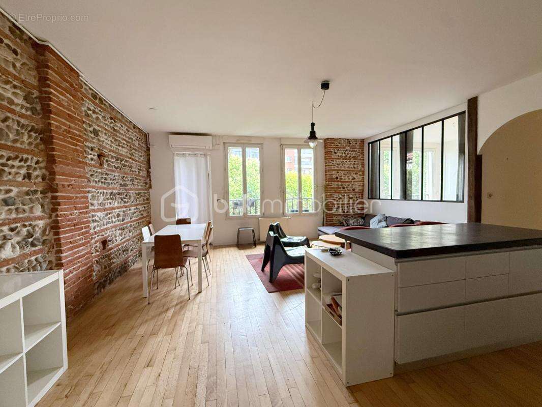 Toulouse – Boulevard de la Gare – Appartement T4 de caractère de 97 m² avec boxe - photo 3