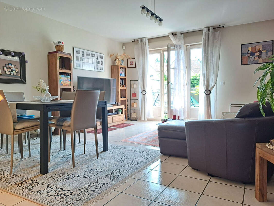 Maison à SAINT-LEGER-EN-YVELINES