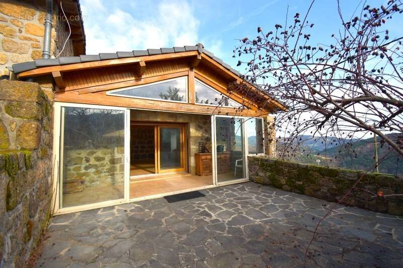 Maison à SAINT-AGREVE