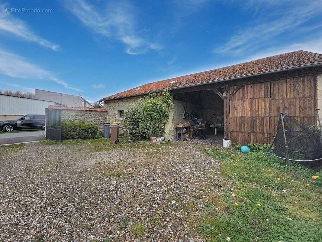 Maison à ETOUVELLES