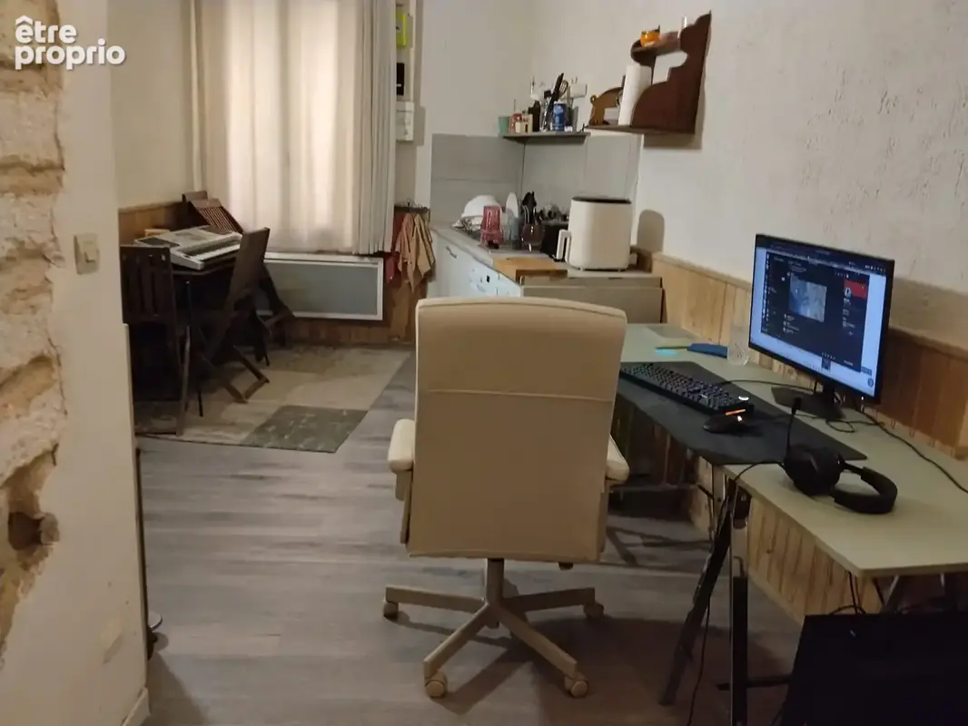 Montpellier C.V , Rue Expert , appartement F2 de  32 m2 proche Beaux Arts - photo 6