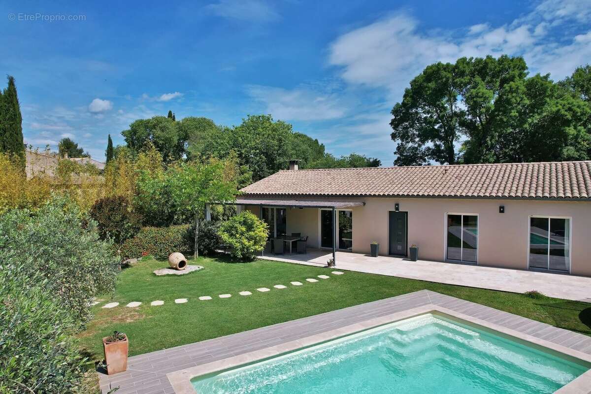 Maison à UZES