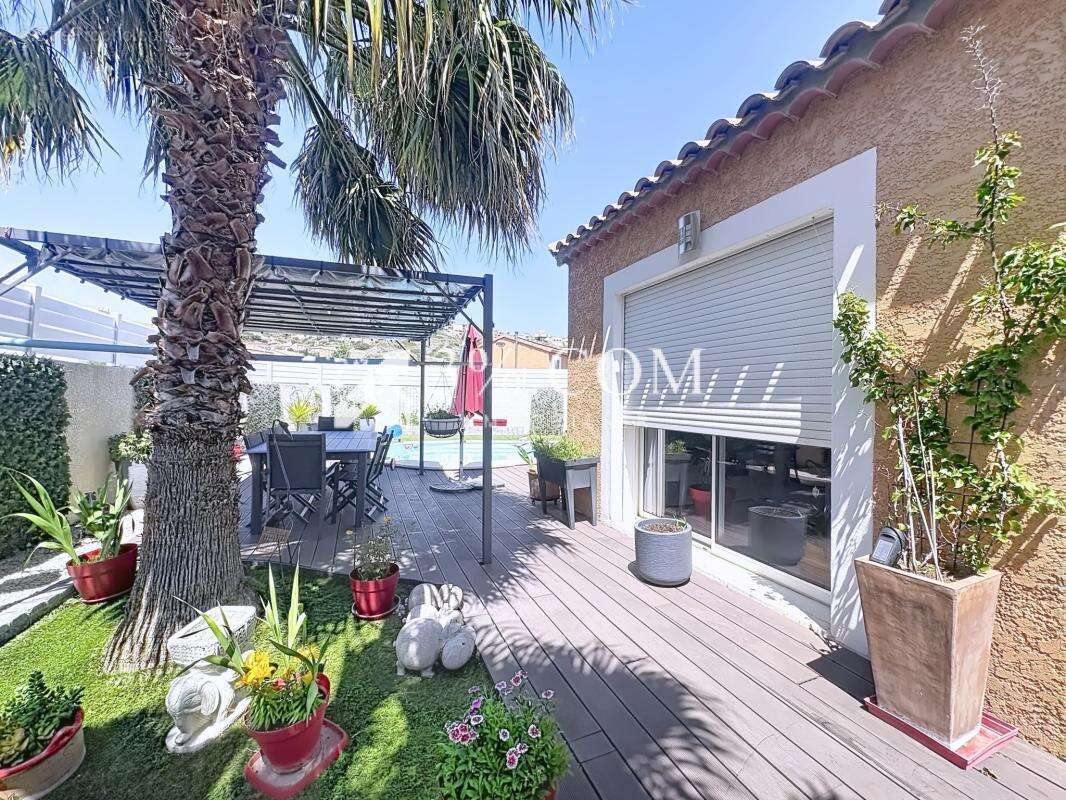 Maison de plain-pied avec piscine, jardin et vue dégagée sur - photo 4