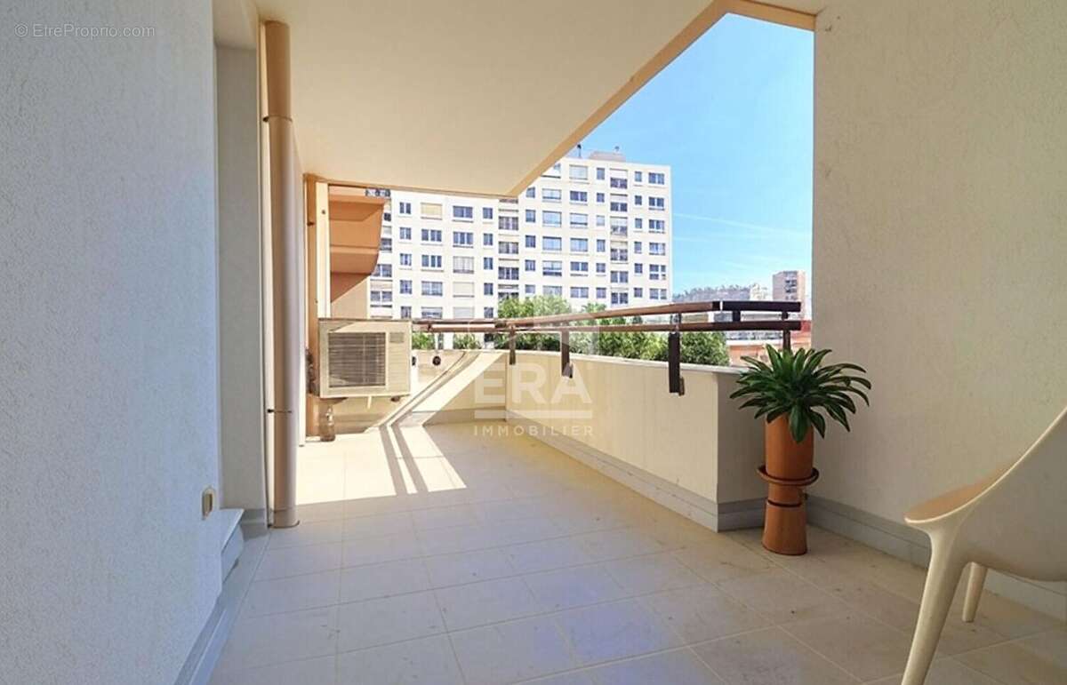 Appartement à MARSEILLE-10E