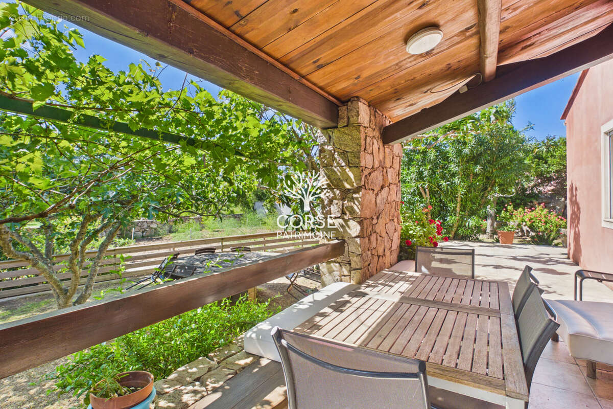 Maison de 160m2 à Porto-Vecchio - photo 3