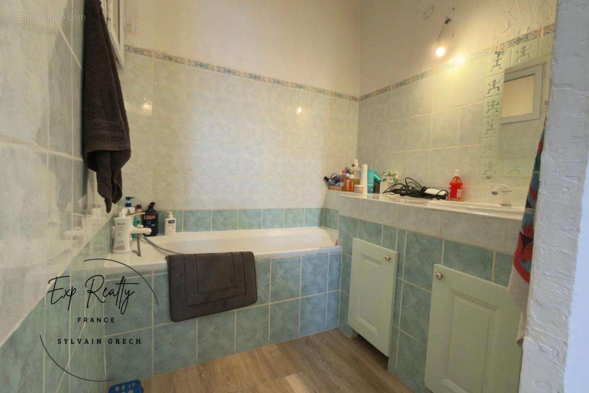 Appartement à SAINT-MAXIMIN-LA-SAINTE-BAUME