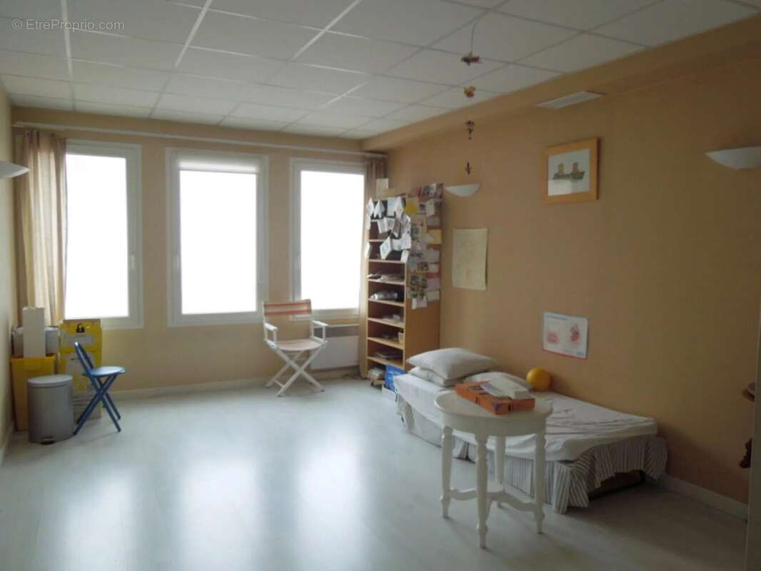 Commerce 182 m² à Troyes  - photo 3