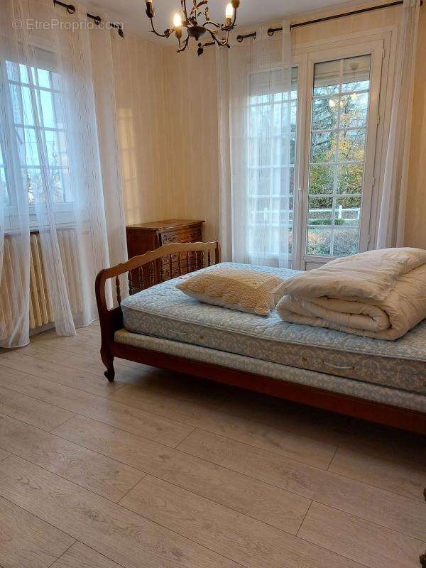 Maison à SAVIGNE-L&#039;EVEQUE