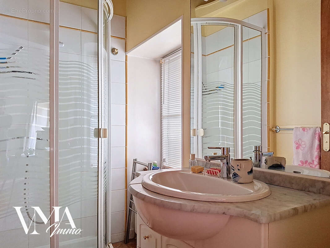 Maison à COLLONGES-AU-MONT-D'OR